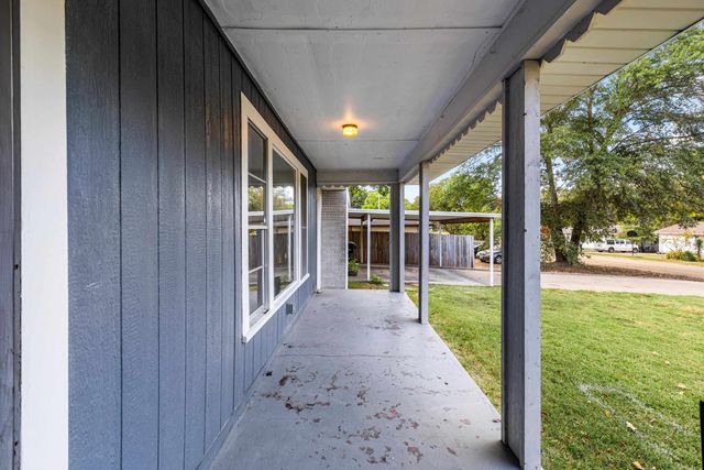 1711 Buccaneer Dr., Longview, TX 75604