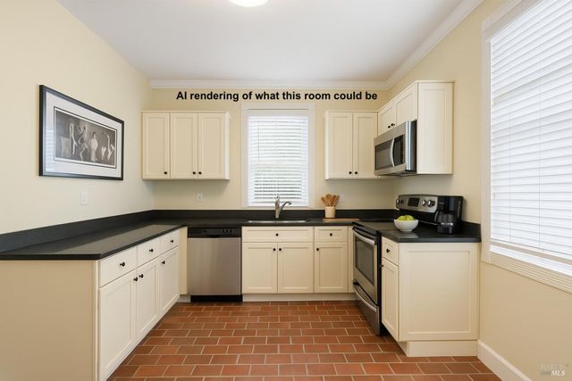 531 E Washington St, Petaluma, CA 94952