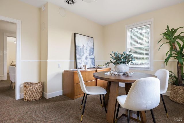 531 E Washington St, Petaluma, CA 94952