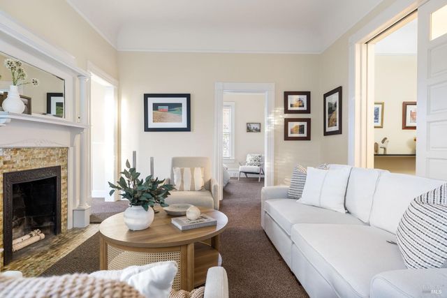 531 E Washington St, Petaluma, CA 94952