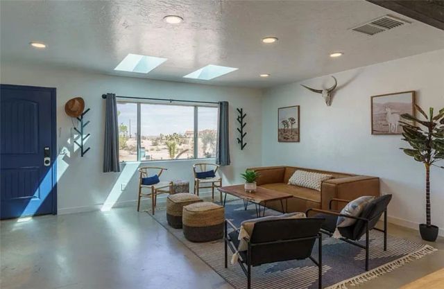 58235 Sun Via Drive, Yucca Valley, CA 92284