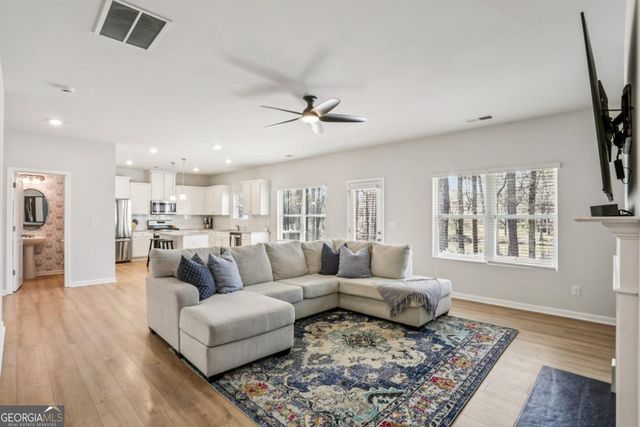 625 Clark Lake Estates Drive, Grayson, GA 30017