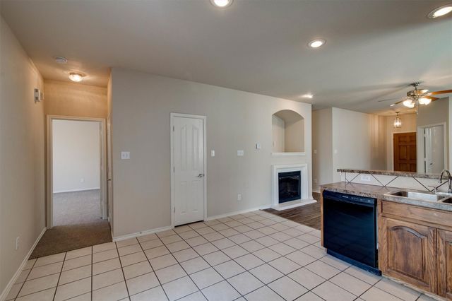 10860 Hawks Landing Road, Fort Worth, TX 76052
