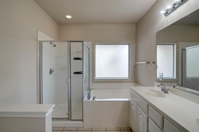 10860 Hawks Landing Road, Fort Worth, TX 76052