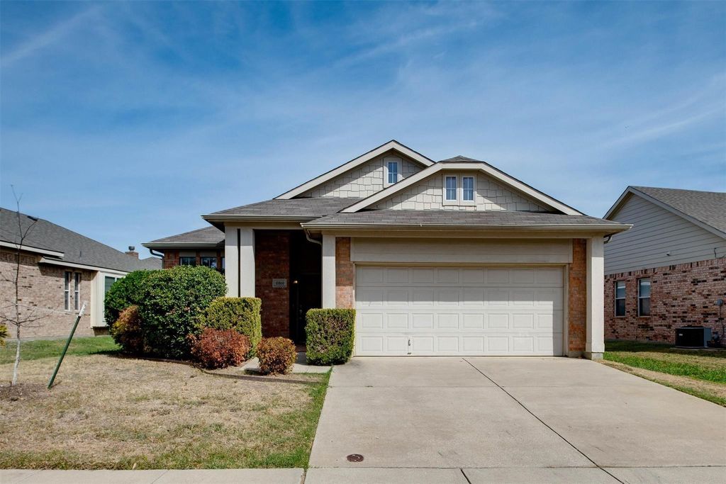 10860 Hawks Landing Road, Fort Worth, TX 76052