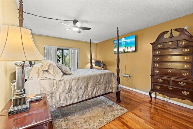 6755 W Broward Boulevard, Plantation, FL 33317