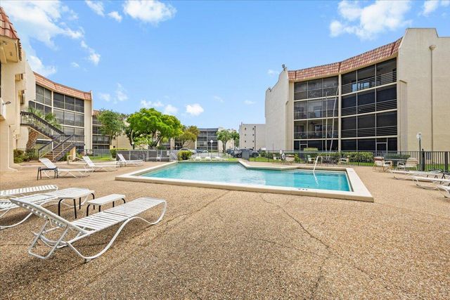 6755 W Broward Boulevard, Plantation, FL 33317