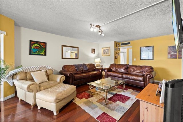 6755 W Broward Boulevard, Plantation, FL 33317