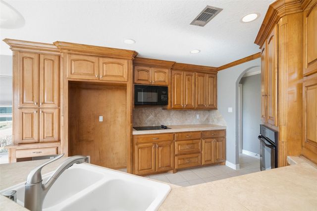 11836 Seashell Circle, Montgomery, TX 77356