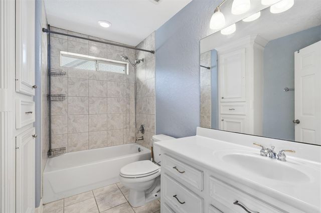 11836 Seashell Circle, Montgomery, TX 77356