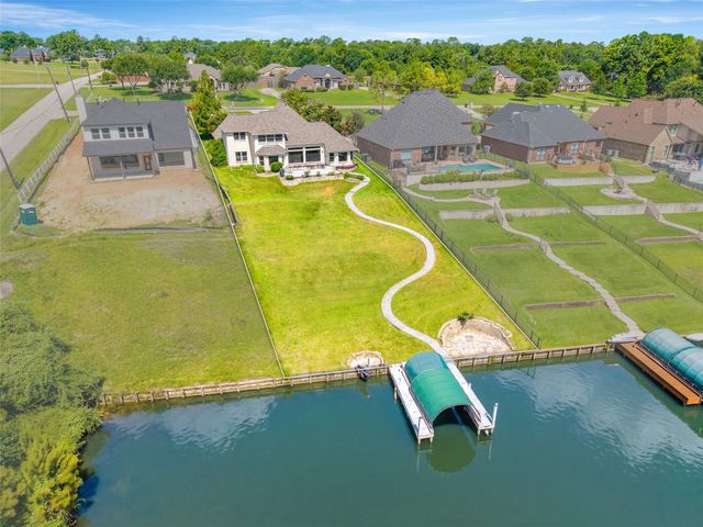 11836 Seashell Circle, Montgomery, TX 77356
