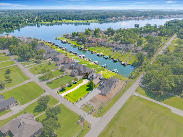11836 Seashell Circle, Montgomery, TX 77356