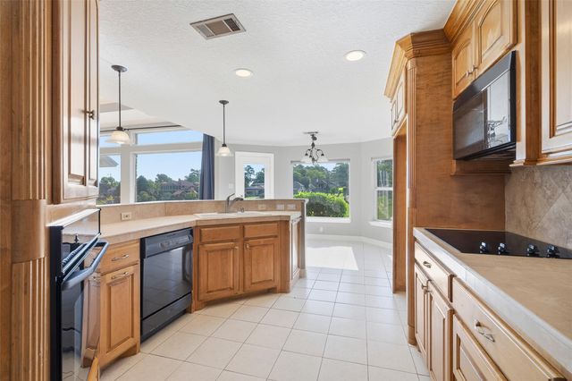 11836 Seashell Circle, Montgomery, TX 77356
