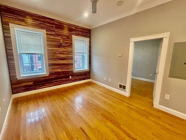 63 Frankfort 3F, Boston, MA 02128