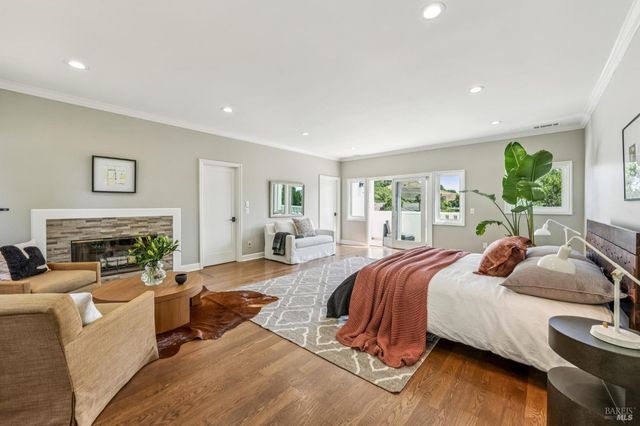 5 Heatherstone Ln, San Rafael, CA 94903