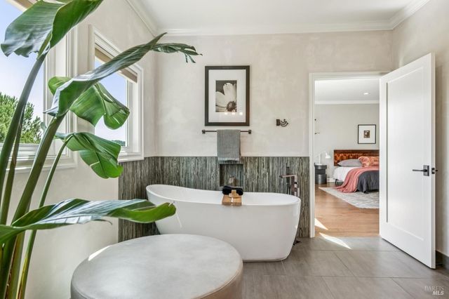 5 Heatherstone Ln, San Rafael, CA 94903