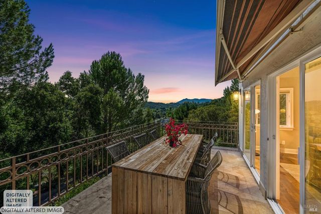 5 Heatherstone Ln, San Rafael, CA 94903