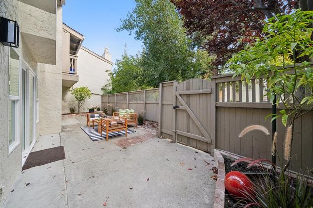 19417 Vineyard Lane, Saratoga, CA 95070