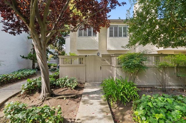 19417 Vineyard Lane, Saratoga, CA 95070