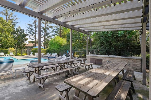 19417 Vineyard Lane, Saratoga, CA 95070