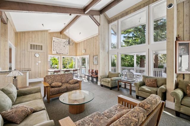 19417 Vineyard Lane, Saratoga, CA 95070