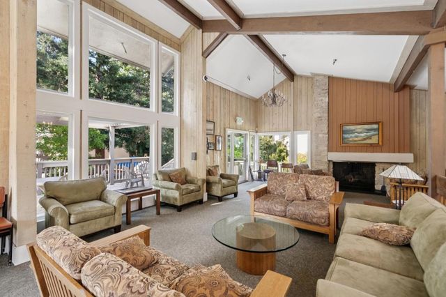 19417 Vineyard Lane, Saratoga, CA 95070