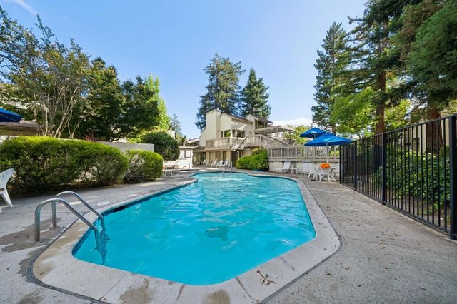 19417 Vineyard Lane, Saratoga, CA 95070