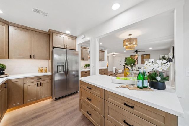 19417 Vineyard Lane, Saratoga, CA 95070