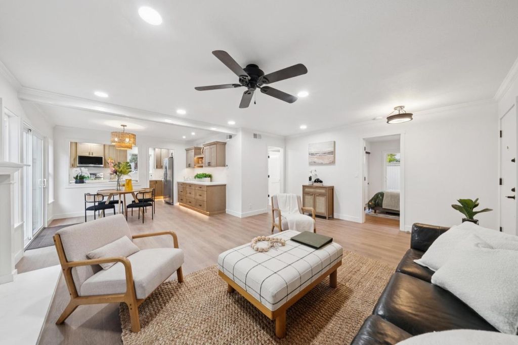 19417 Vineyard Lane, Saratoga, CA 95070