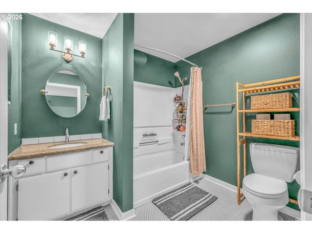 5142 Sw MULTNOMAH Blvd H, Portland, OR 97219