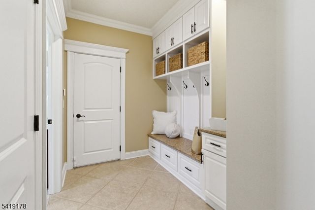 4 Michele Crossing, Raritan Twp., NJ 08822