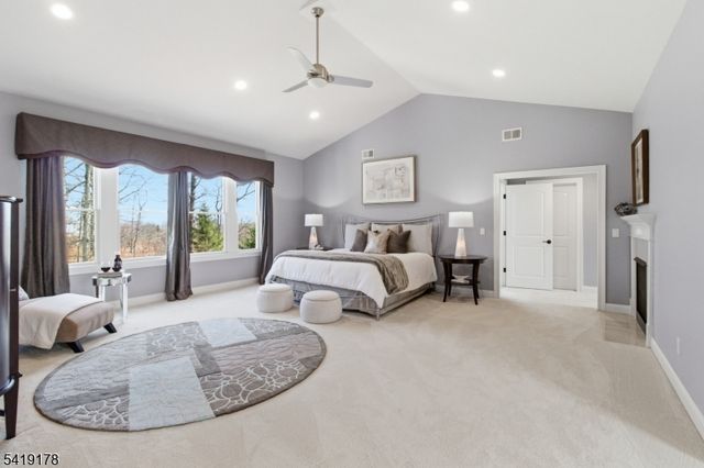 4 Michele Crossing, Raritan Twp., NJ 08822