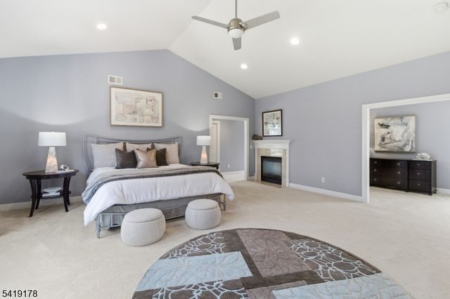 4 Michele Crossing, Raritan Twp., NJ 08822