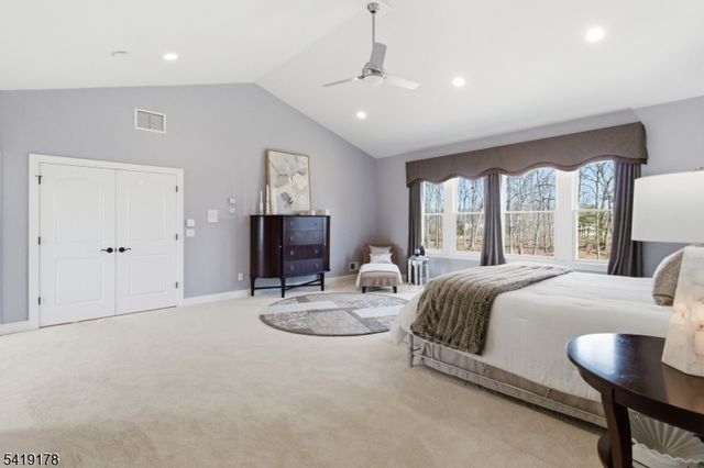 4 Michele Crossing, Raritan Twp., NJ 08822