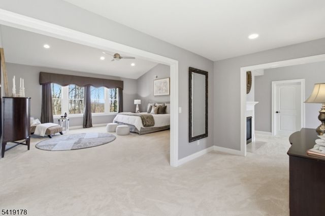 4 Michele Crossing, Raritan Twp., NJ 08822