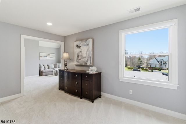 4 Michele Crossing, Raritan Twp., NJ 08822