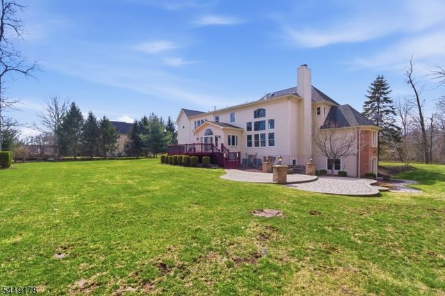 4 Michele Crossing, Raritan Twp., NJ 08822