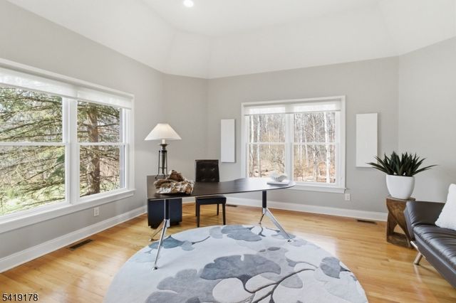 4 Michele Crossing, Raritan Twp., NJ 08822