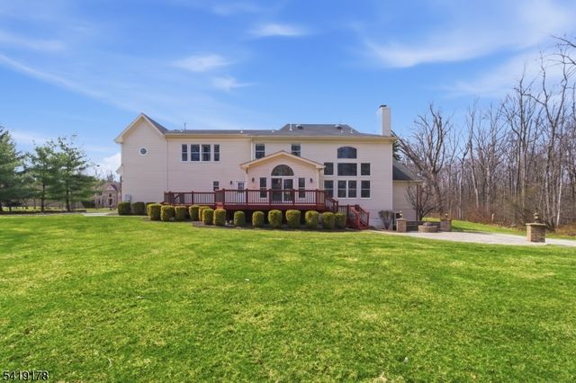 4 Michele Crossing, Raritan Twp., NJ 08822