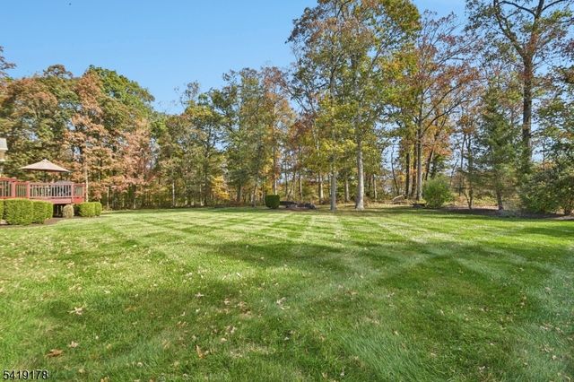 4 Michele Crossing, Raritan Twp., NJ 08822