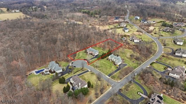 4 Michele Crossing, Raritan Twp., NJ 08822