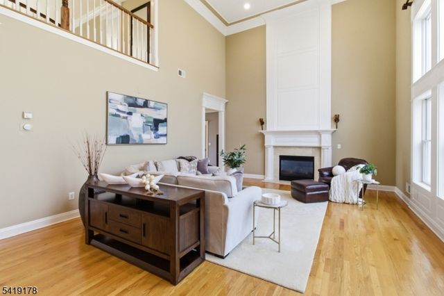 4 Michele Crossing, Raritan Twp., NJ 08822