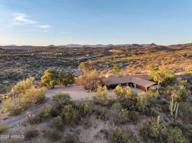 1125 N MUSTANG Trail, Wickenburg, AZ 85390