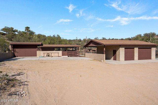 1125 N MUSTANG Trail, Wickenburg, AZ 85390