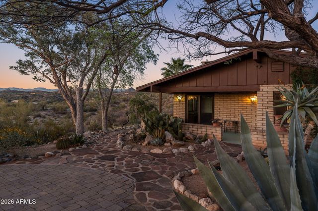 1125 N MUSTANG Trail, Wickenburg, AZ 85390