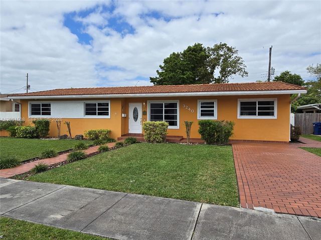 3240 SW 96th Ave, Miami, FL 33165