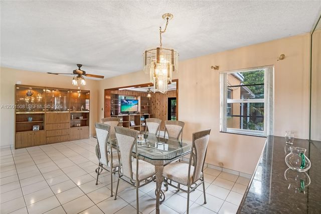 3240 SW 96th Ave, Miami, FL 33165