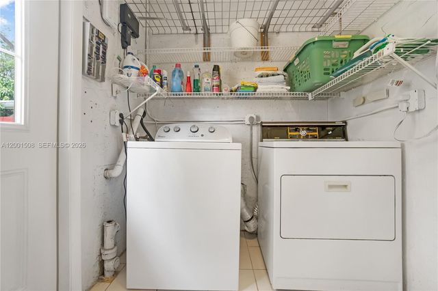 3240 SW 96th Ave, Miami, FL 33165