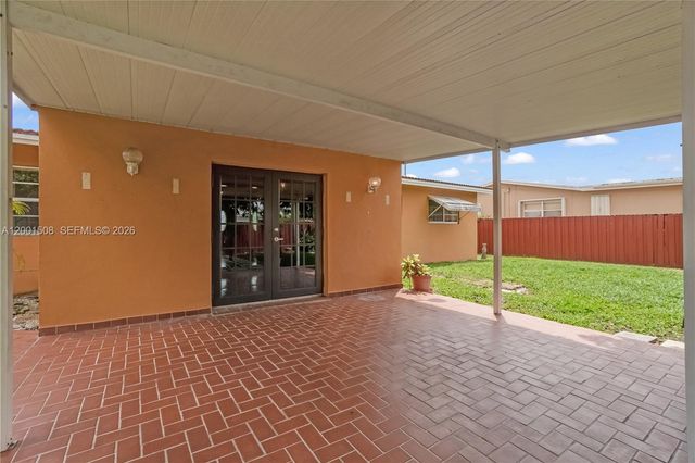 3240 SW 96th Ave, Miami, FL 33165