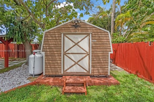 3240 SW 96th Ave, Miami, FL 33165